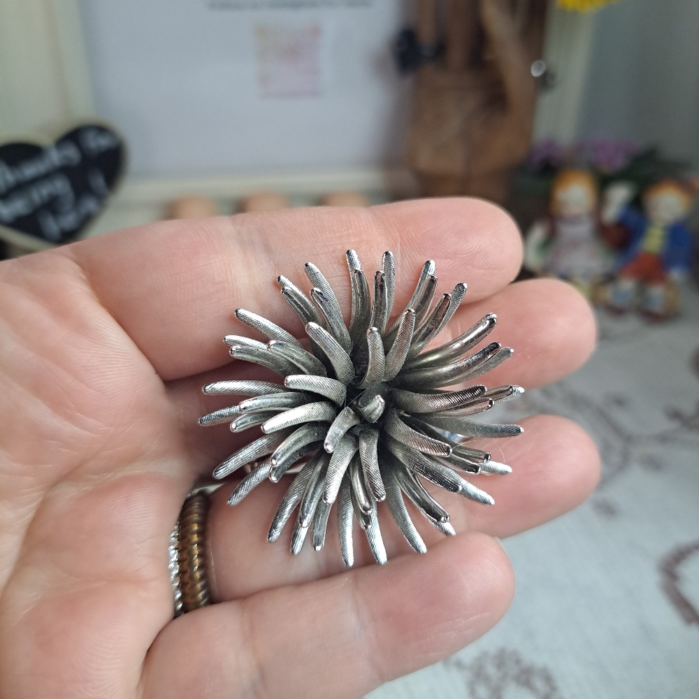 Vintage Silver Floral Brooch